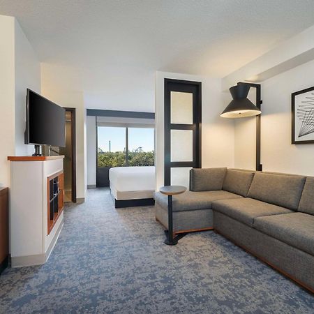 Hyatt Place Tampa Busch Gardens Esterno foto