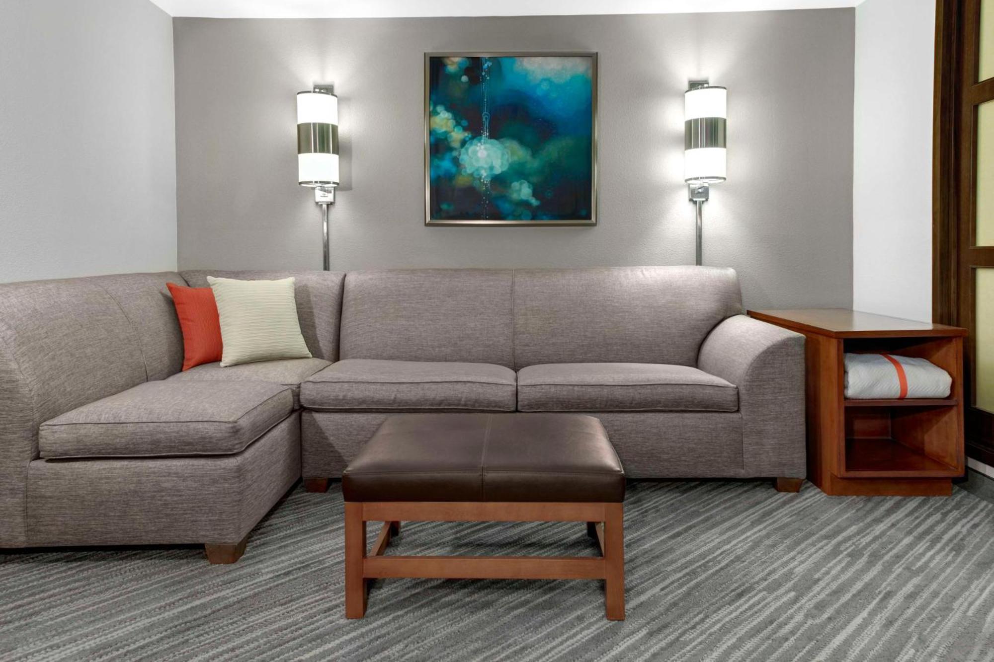 Hyatt Place Tampa Busch Gardens Esterno foto