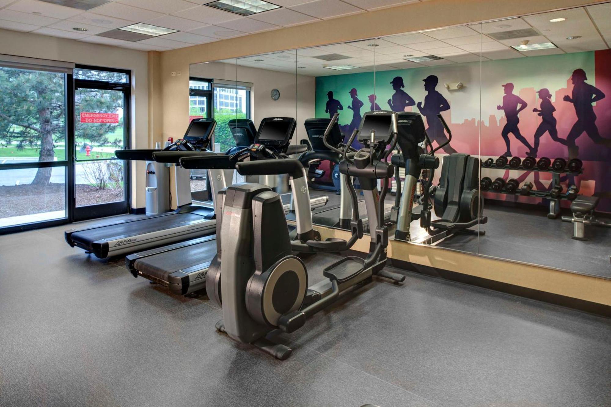 Hyatt Place Tampa Busch Gardens Esterno foto
