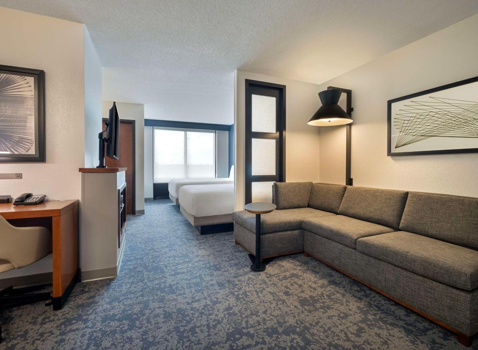 Hyatt Place Tampa Busch Gardens Esterno foto